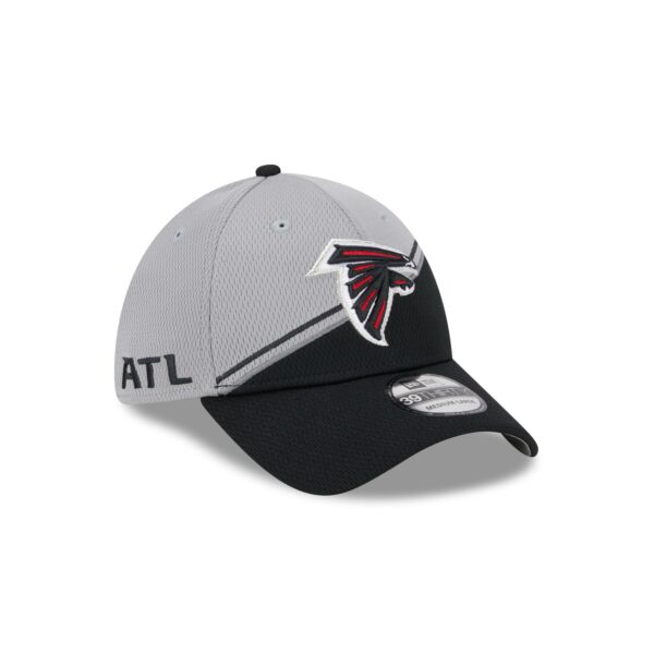 Atlanta Falcons NFL New Era 2023 Fashion Sideline 39Thirty Cap - Image 3