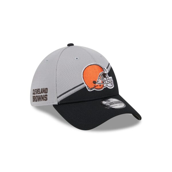 Cleveland Browns NFL New Era 2023 Fashion Sideline 39Thirty Cap - Image 3