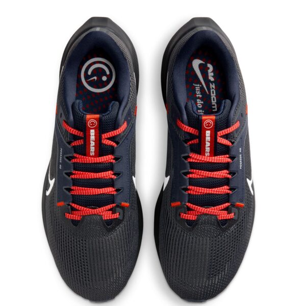 Unisex Nike  Anthracite Chicago Bears Zoom Pegasus 40 Running Shoe - Image 4