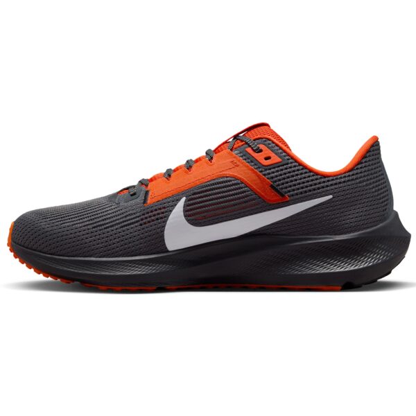 Unisex Nike  Anthracite Cincinnati Bengals Zoom Pegasus 40 Running Shoe - Image 2