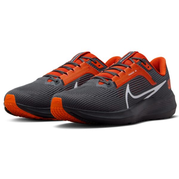 Unisex Nike  Anthracite Cincinnati Bengals Zoom Pegasus 40 Running Shoe - Image 3