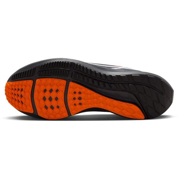 Unisex Nike  Anthracite Cincinnati Bengals Zoom Pegasus 40 Running Shoe - Image 6