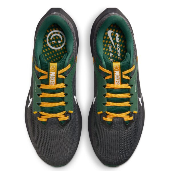 Unisex Nike  Anthracite Green Bay Packers Zoom Pegasus 40 Running Shoe - Image 4